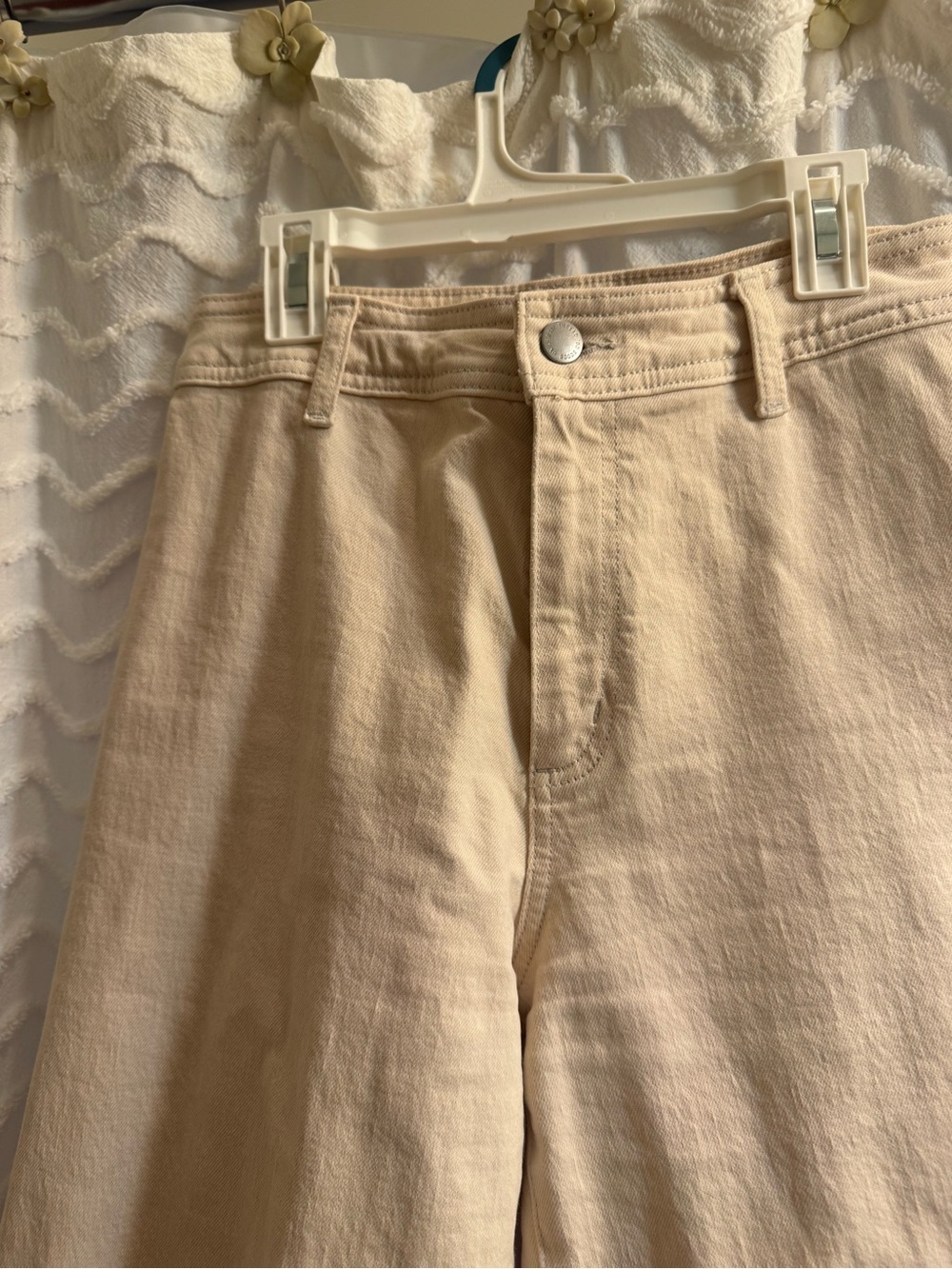 Universal Thread High-Rise Jeans